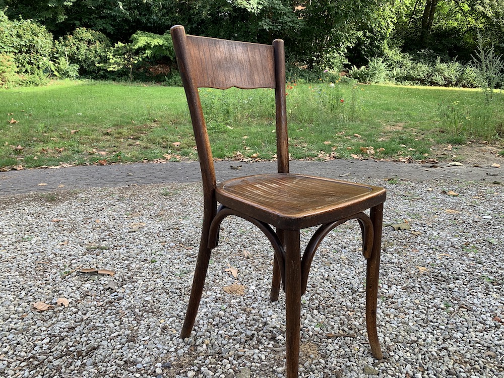 vintage chairs, chaises bistrot, chaise bistro, bistrot chairs, French chairs, wooden chairs, chaises bois, chaise bistrot paris, chaise bistrot parisien, French chair, dining chairs, vintage dining chairs, kitchen chairs, vintage kitchen chairs, vintage wooden chairs, charming chairs, chairs with charm