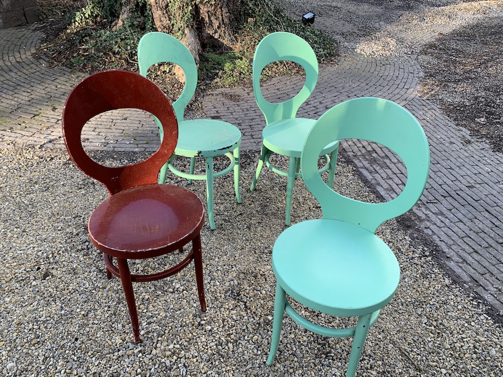Baumann, mouette, Baumann mouette, design chairs, vintage chairs, wooden chairs, painted chairs, kitchen chairs, dining chairs, dining room , kitchen, charming chairs, interiors, home decoration, beautiful chairs, chairs with character, kitchen table chairs, French chairs, bistrot chairs, bistro chairs, chaises bistrot, chaises bistro
